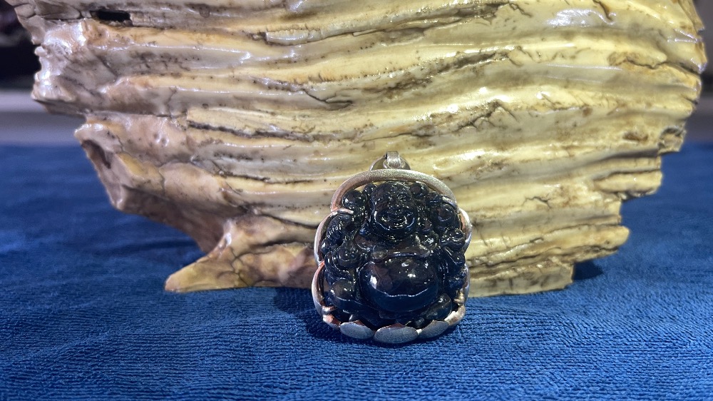 Mặt Dây Chuyền Đá Saphia Đen