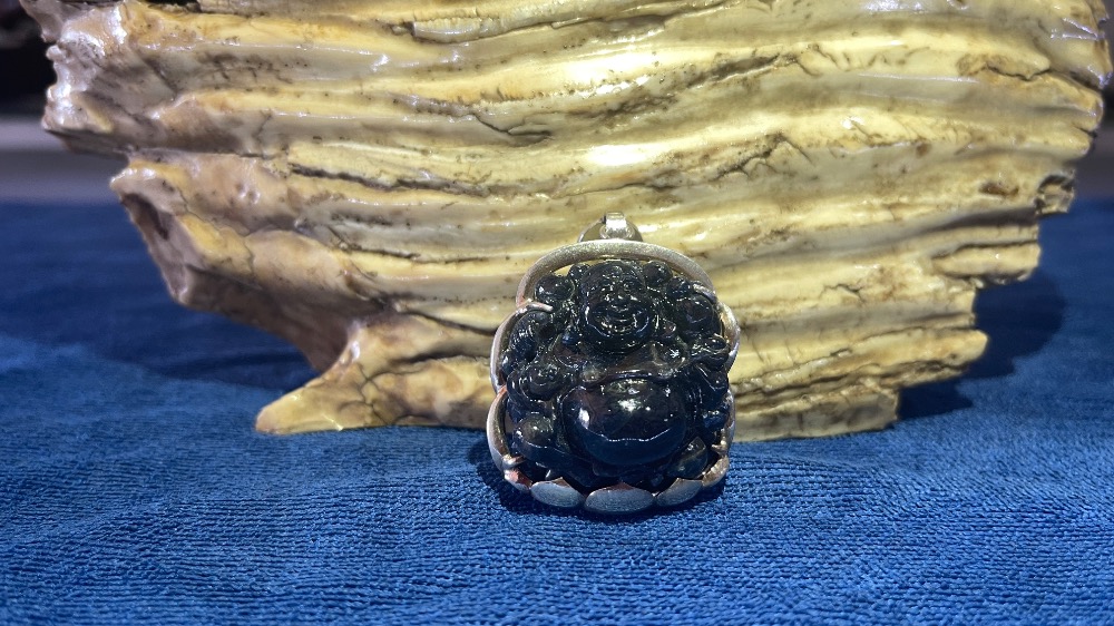 Mặt Dây Chuyền Đá Saphia Đen