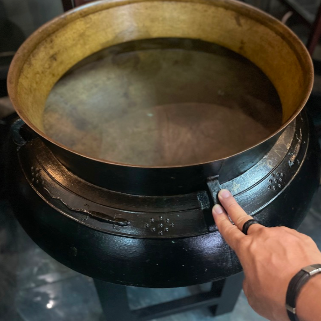 Nồi Đồng Cổ Tây Nguyên