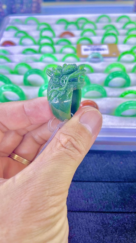 Nhẫn Đẹp Cho Quý Ông 