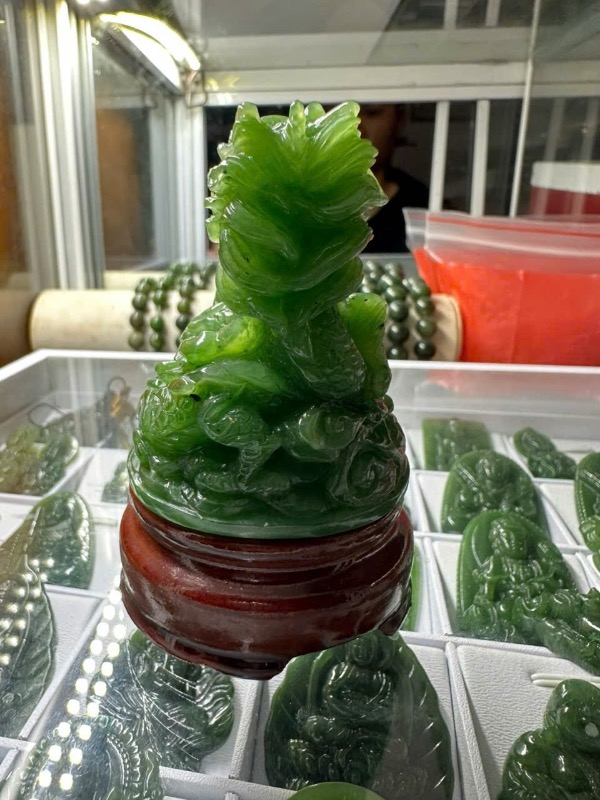 Rồng Ngọc Bích Ms.79.A7