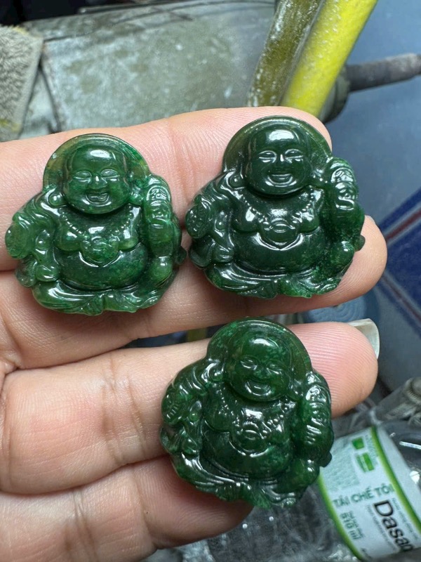 Mặt dây chuyền ngọc bích