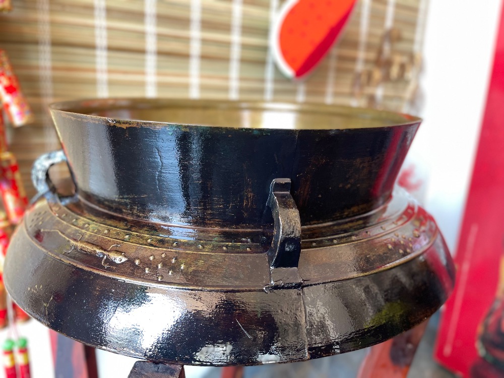 Nồi đồng cổ tây nguyên