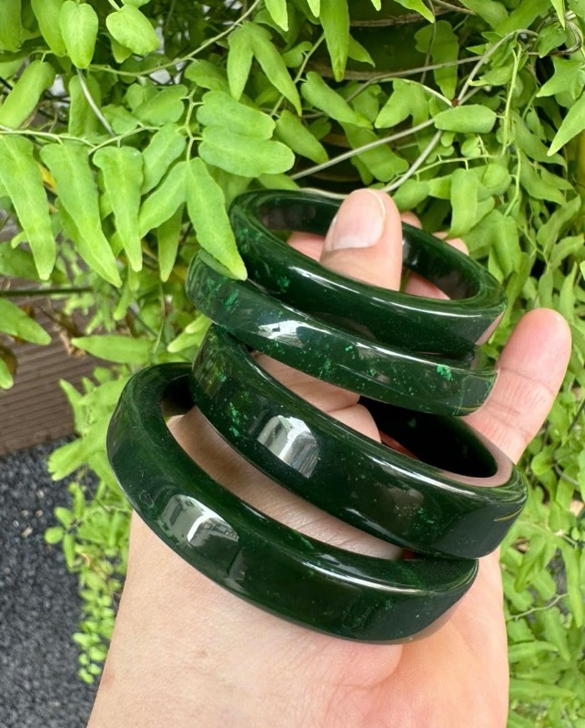 Vòng Tay Ngọc Bích Bản Vuông Ms.079.A7