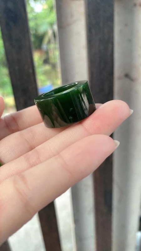 Nhẫn Càn Long Ngọc Bích