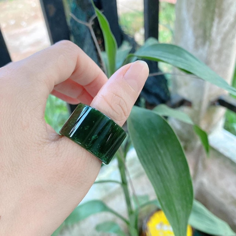 Nhẫn Càn Long Ngọc Bích