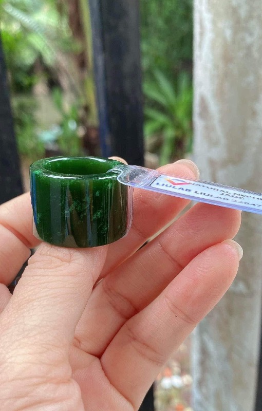 Nhẫn Càn Long Ngọc Bích