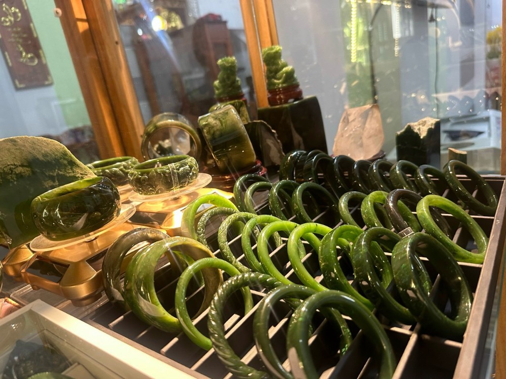 Tẩu Thuốc Ngọc Bích Ms.79.A7